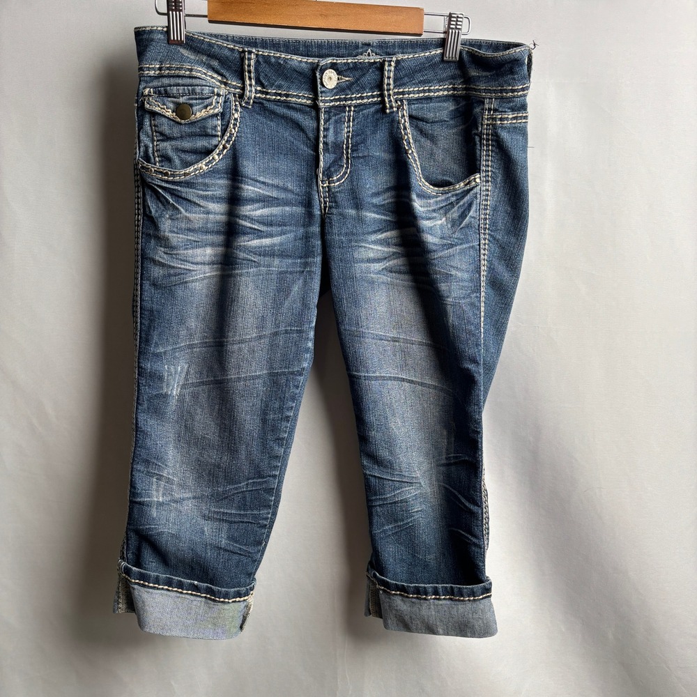 Almost Famous Womens Blue Denim Studded Capri Jeans 11 Y2K Low Rise Cropped